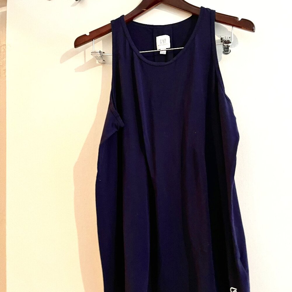 Gap Maternity Navy Tank Top (Size‎ Medium / Gently Worn)